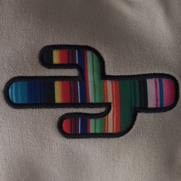 Cowgirl Trendy Women's Western Ivory Concealed Carry Crossbody Bag. - Picture 12 of 16